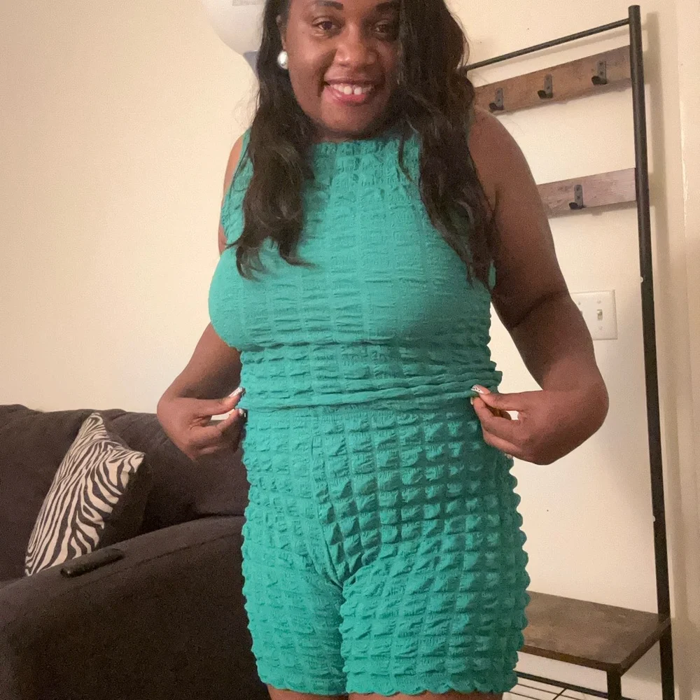 Teal Textured Two-Piece Set - Picture 2 of 5
